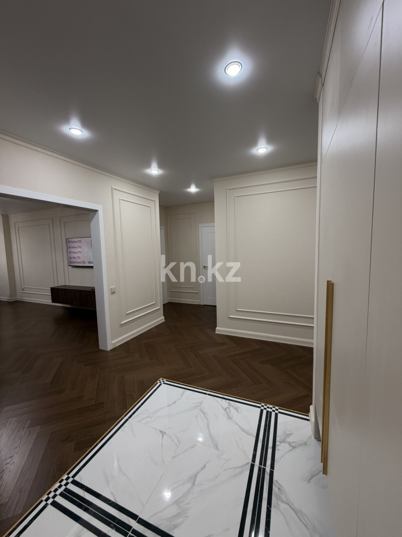 Продажа 4-комнатной квартиры, 127 м² в Караганде