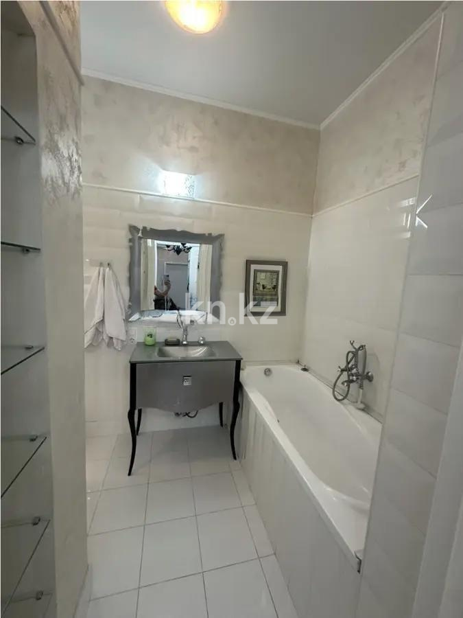 Продажа 4-комнатной квартиры, 140 м², ул. Туркестан, дом  8 в Астане - фото 5