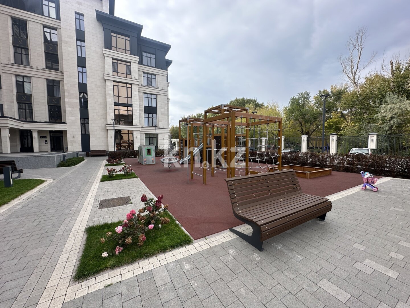 Продажа 3-комнатной квартиры, 102.6 м² в Караганде - фото 6
