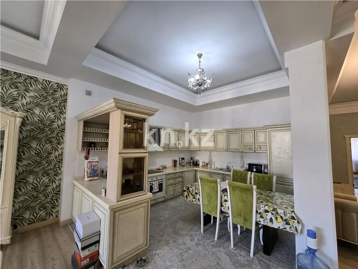 Продажа 3-комнатной квартиры, 190 м², ул. Омаровой, дом  33 в Алматы - фото 4