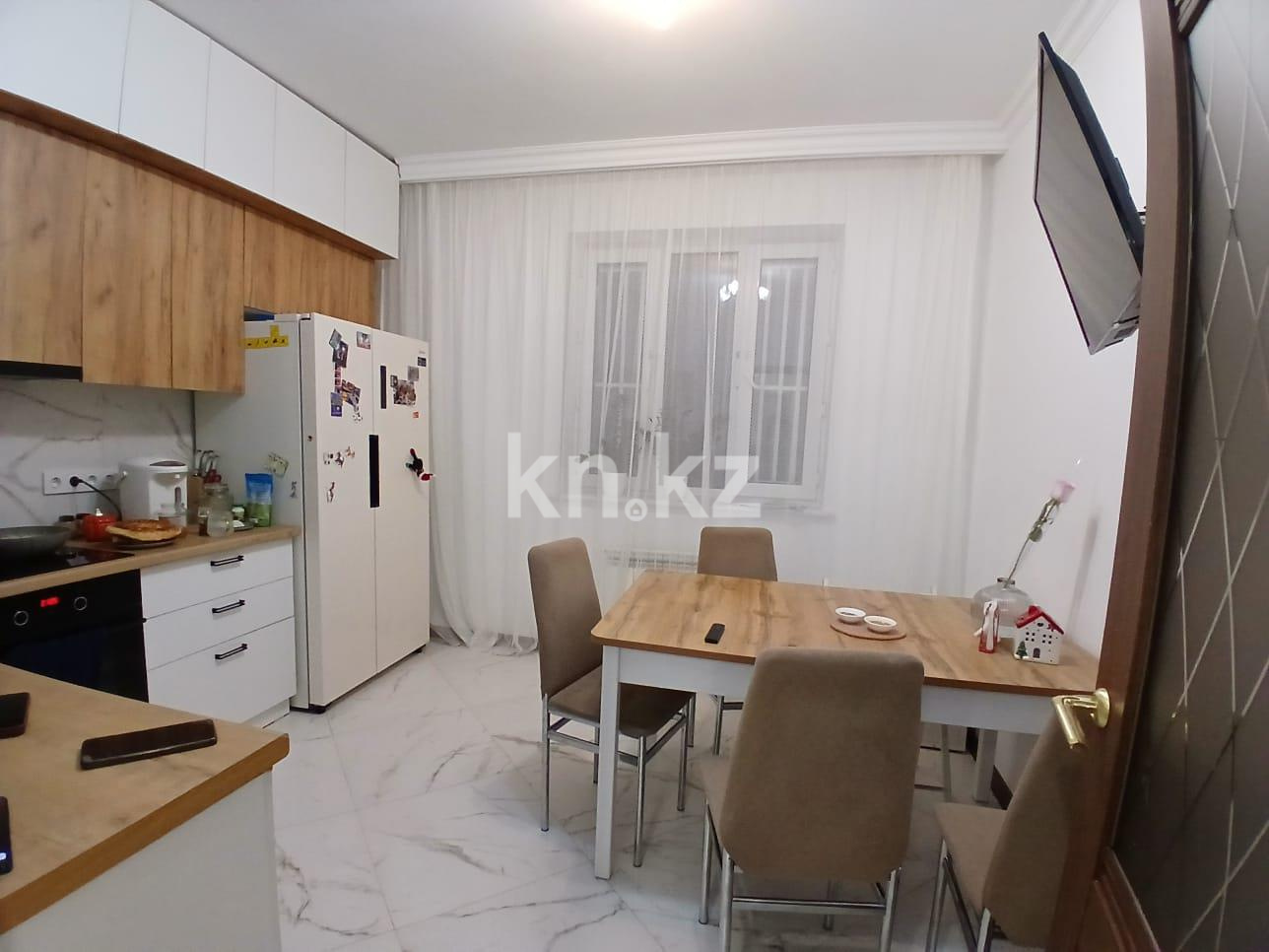 Продажа 2-комнатной квартиры, 70.3 м², ул. Иманова в Астане - фото 5