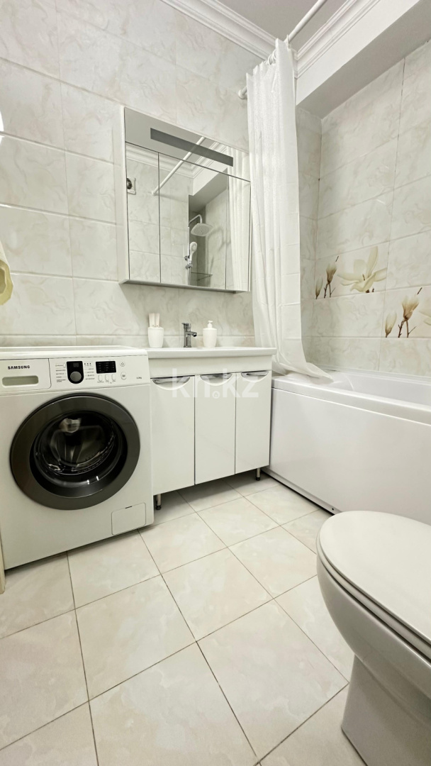 Аренда 3-комнатной квартиры посуточно, 110 м², Навои 208, дом  208/8 - ул. Торайгырова в Алматы - фото 7