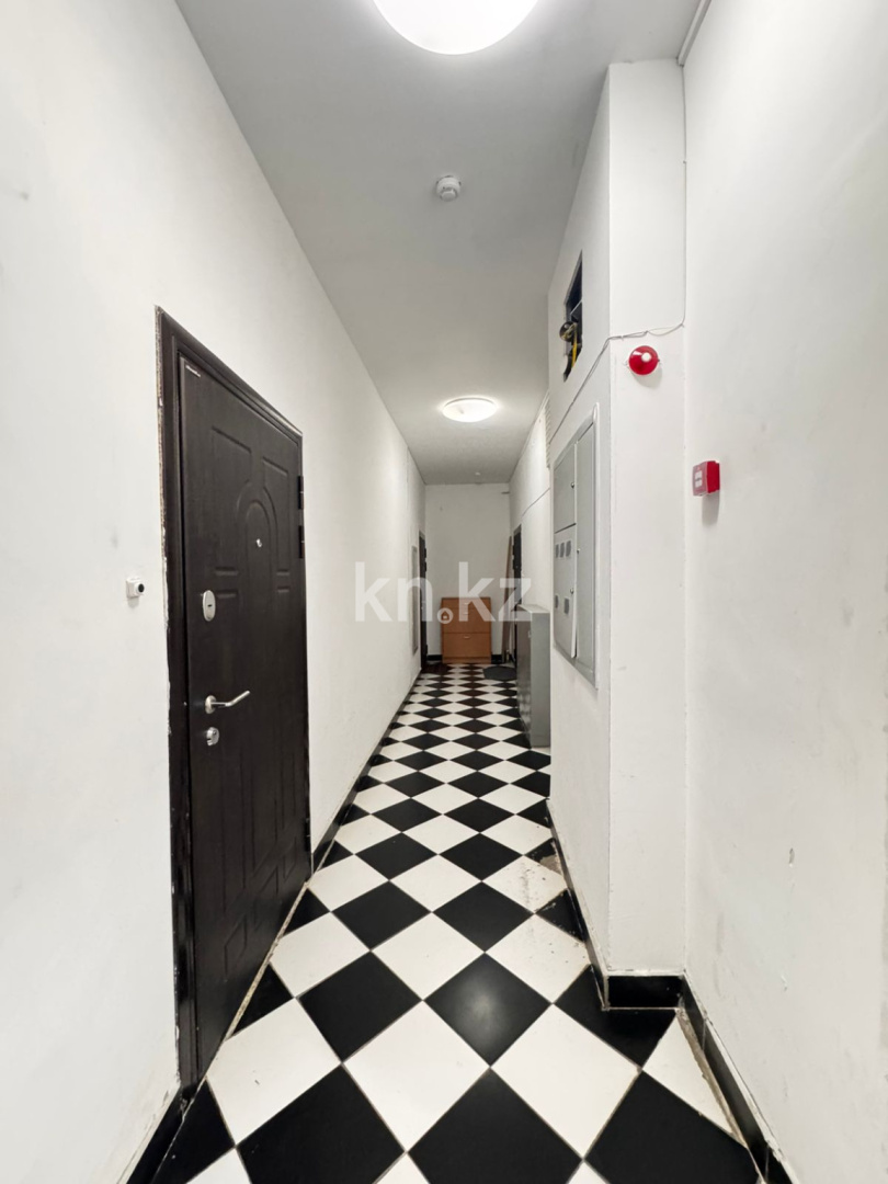 Продажа 4-комнатной квартиры, 107.6 м², пр. Шахтеров, дом  52Б в Караганде - фото 9