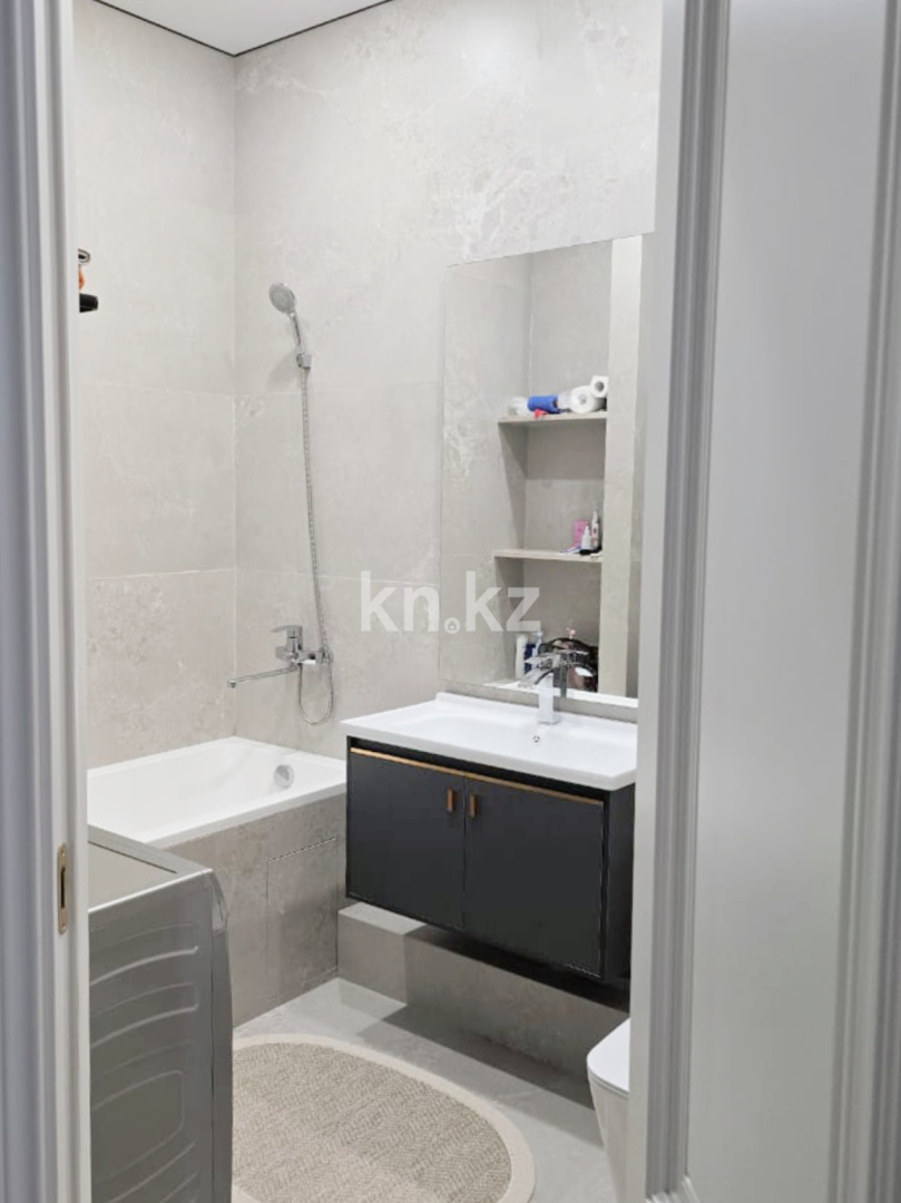 Продажа 3-комнатной квартиры, 83 м², пр. Райымбека, дом  348/1 в Алматы - фото 11