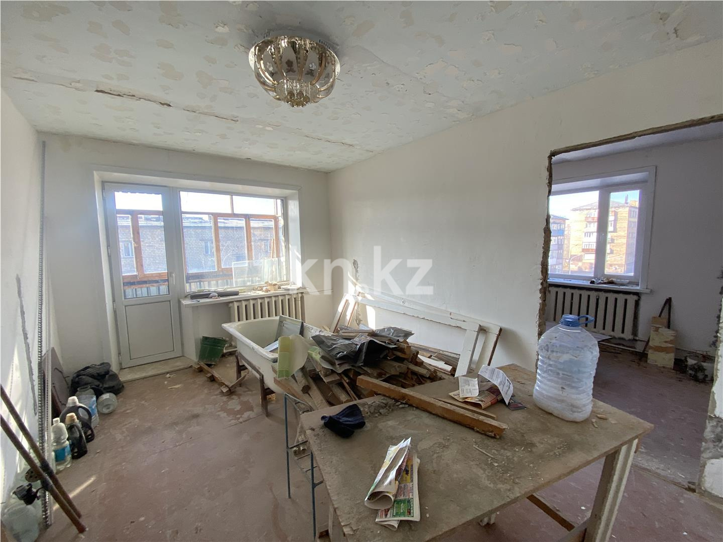 Продажа 3-комнатной квартиры, 51 м², ул. Локомотивная, дом  153 в Караганде - фото 3