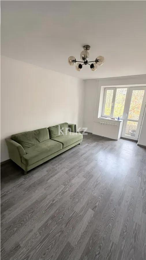 Продажа 3-комнатной квартиры, 52.3 м², ул. Жандосова, дом  174 в Алматы