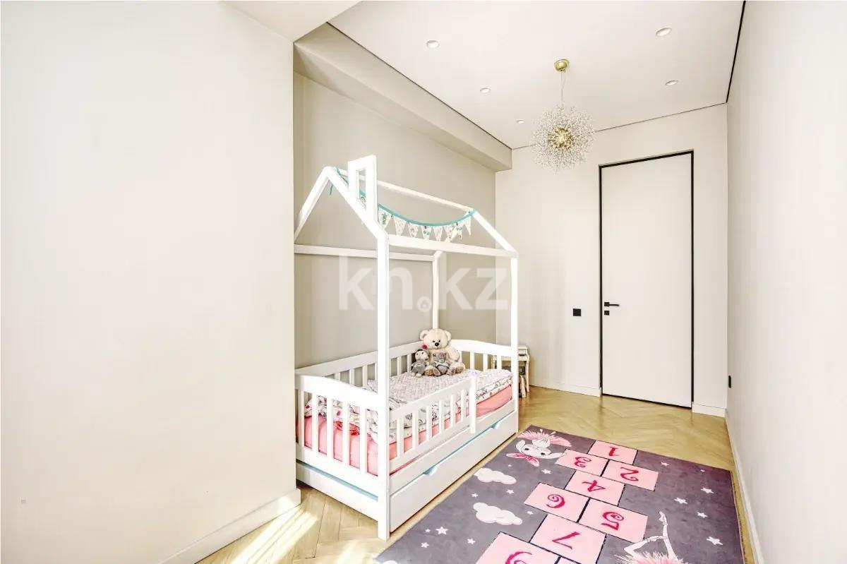 Продажа 4-комнатной квартиры, 105 м², пр. Абая, дом  164/6 в Алматы - фото 3