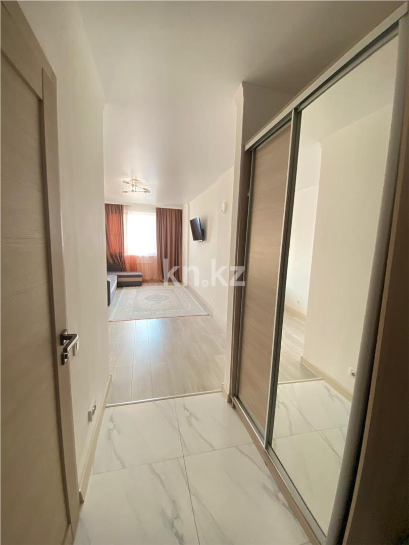 Продажа 1-комнатной квартиры, 40 м², ул. Баглановой в Астане - фото 5