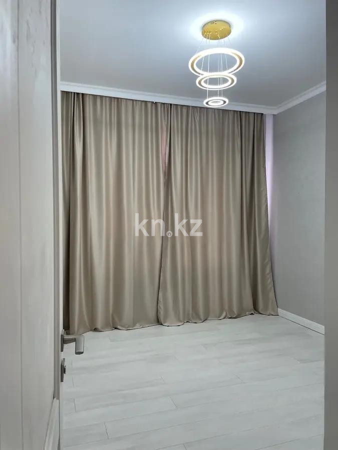 Продажа 2-комнатной квартиры, 62.3 м², ул. Байтурсынова, дом  8 в Астане - фото 2