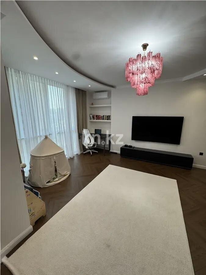 Продажа 2-комнатной квартиры, 75 м² в Алматы