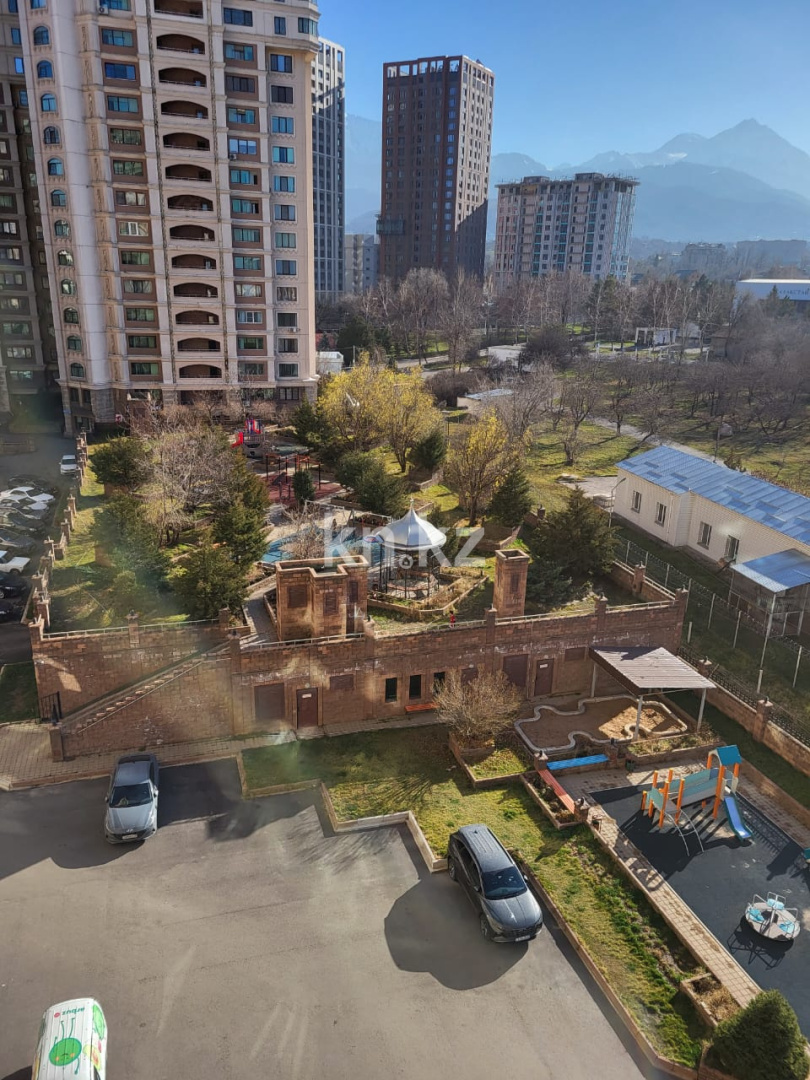 Аренда 2-комнатной квартиры, 50 м², ул. Ходжанова, дом  76 - пр. Аль-Фараби в Алматы - фото 35