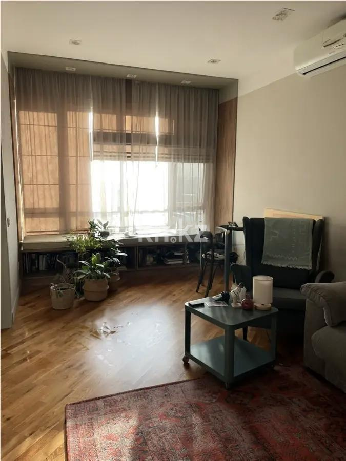Продажа 4-комнатной квартиры, 95 м² в Алматы