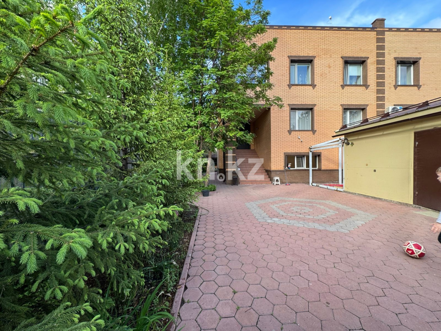 Продажа 4-комнатного дома, 248.7 м² в Астане