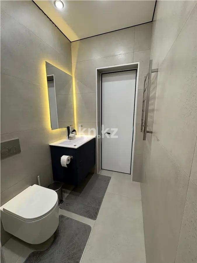 Продажа 3-комнатной квартиры, 90 м², ул. Халиуллина, дом  140/5 в Алматы - фото 8