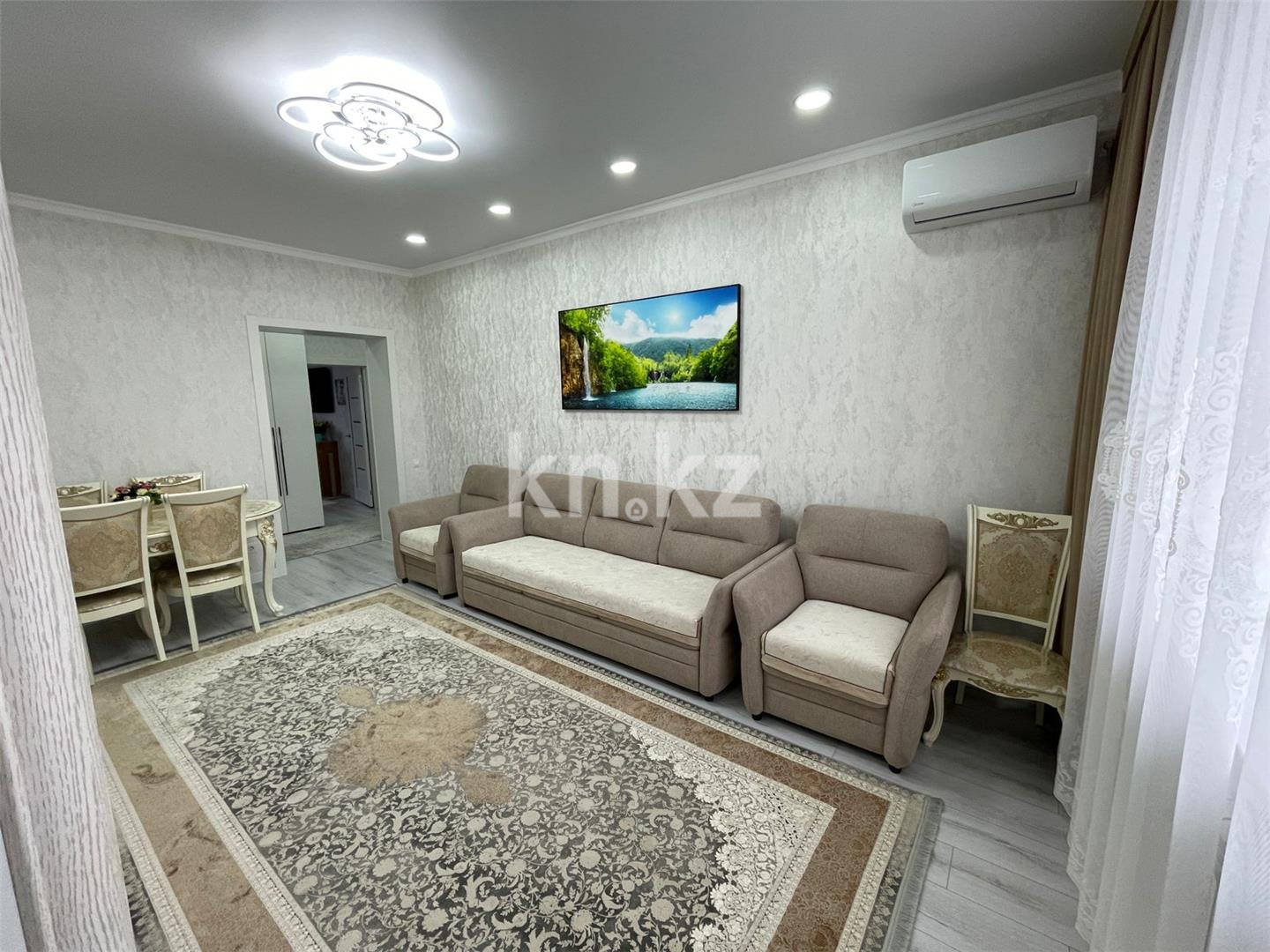 Продажа 2-комнатной квартиры, 65 м², ул. Букетова в Караганде