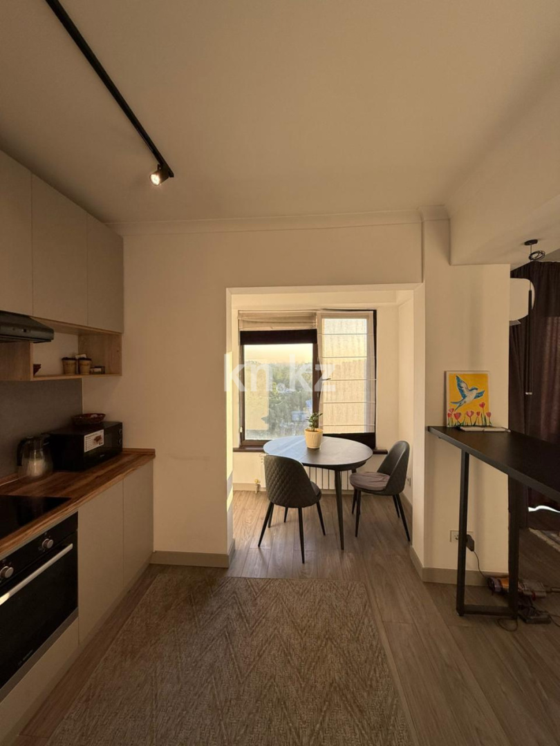 Аренда 2-комнатной квартиры, 80 м², мкр-н Коктем-3, дом  24 - бул. Бухар Жырау в Алматы - фото 9