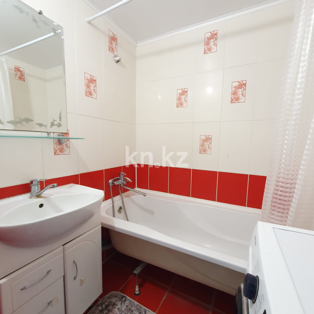 Продажа 4-комнатной квартиры, 91.7 м², 12 мкр. в Актобе - фото 17