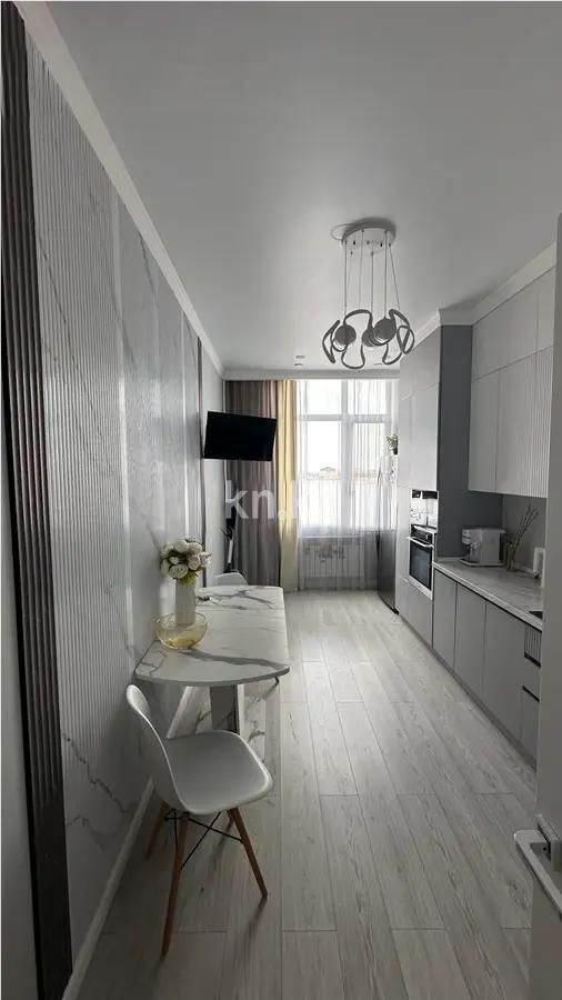 Продажа 3-комнатной квартиры, 90 м², ул. Кумисбекова, дом  2 в Астане - фото 3