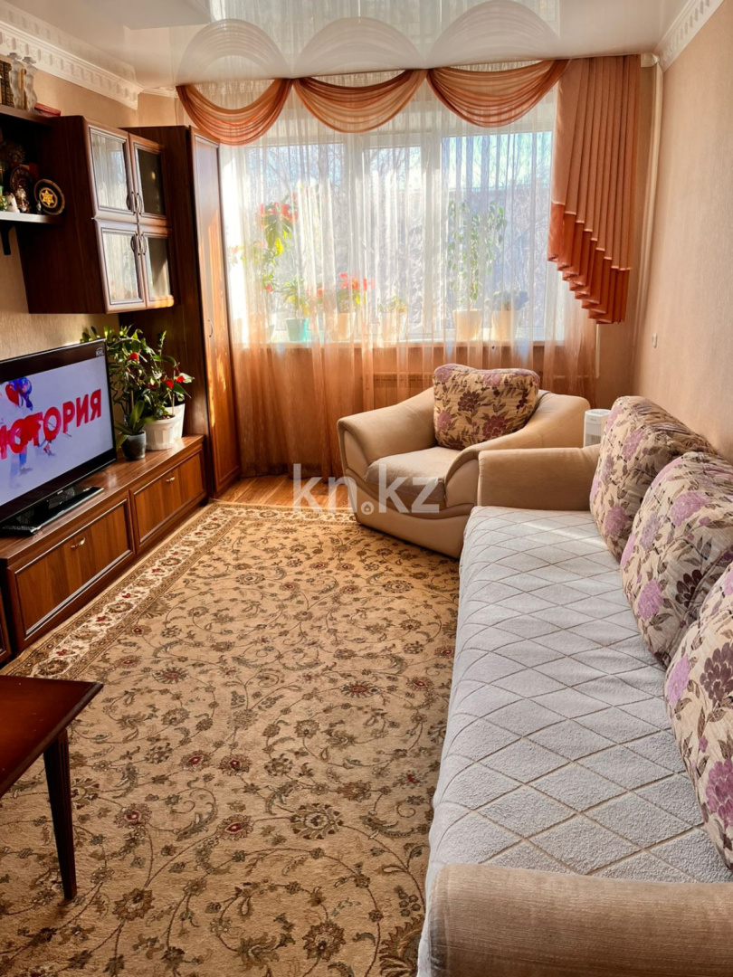 Продажа 3-комнатной квартиры, 63 м², ул. Сатыбалдина, дом  28 в Караганде - фото 2