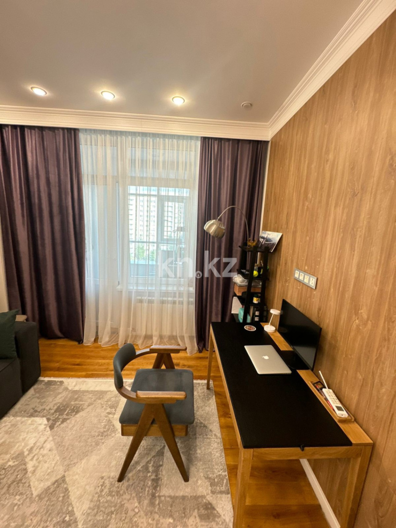 Продажа 3-комнатной квартиры, 132 м², ул. Сыганак, дом  62/3 в Астане - фото 10