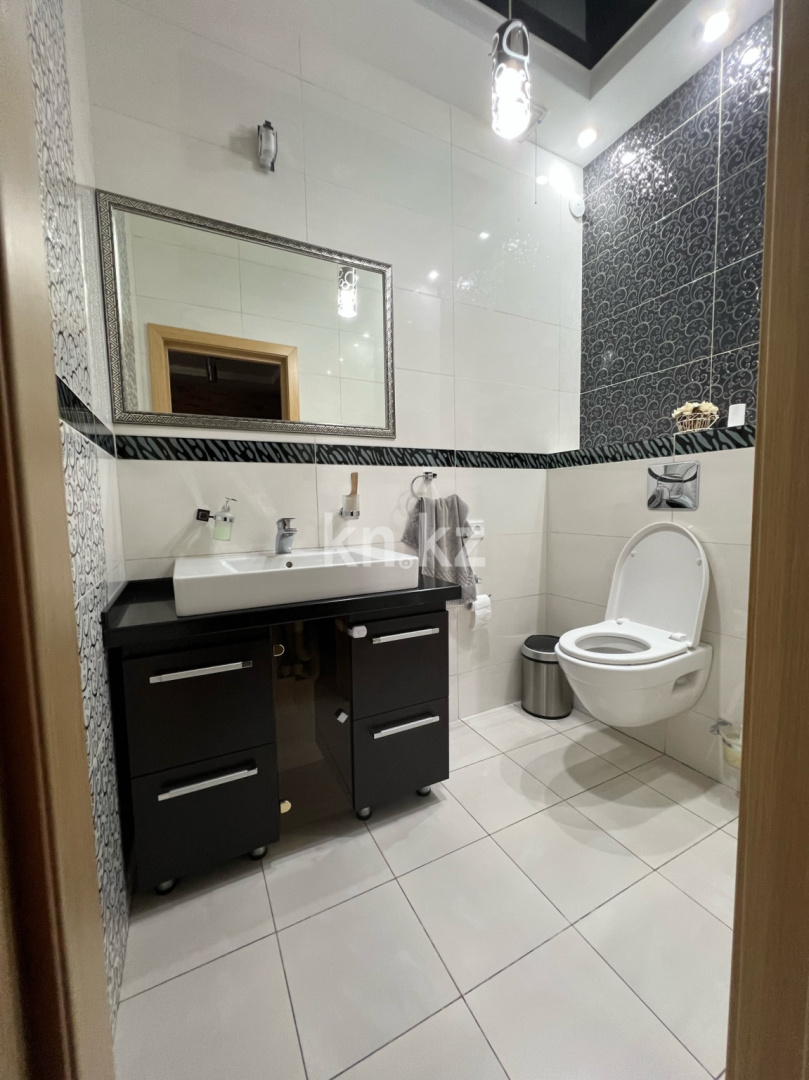 Продажа 7-комнатного дома, 474 м², ул. Комиссарова в Караганде - фото 10