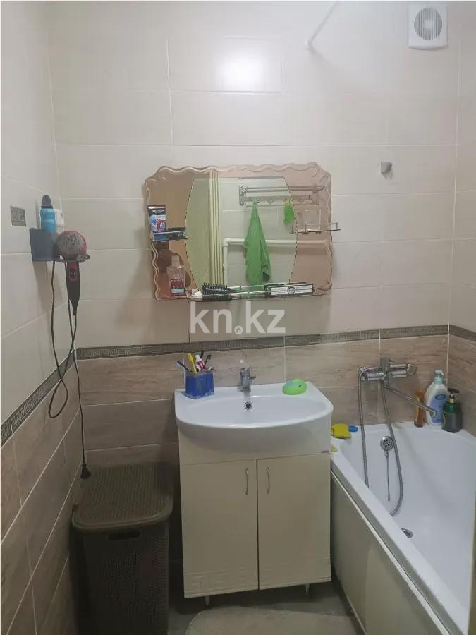 Продажа 3-комнатной квартиры, 62 м², ул. Сатыбалдина, дом  7 в Караганде - фото 5