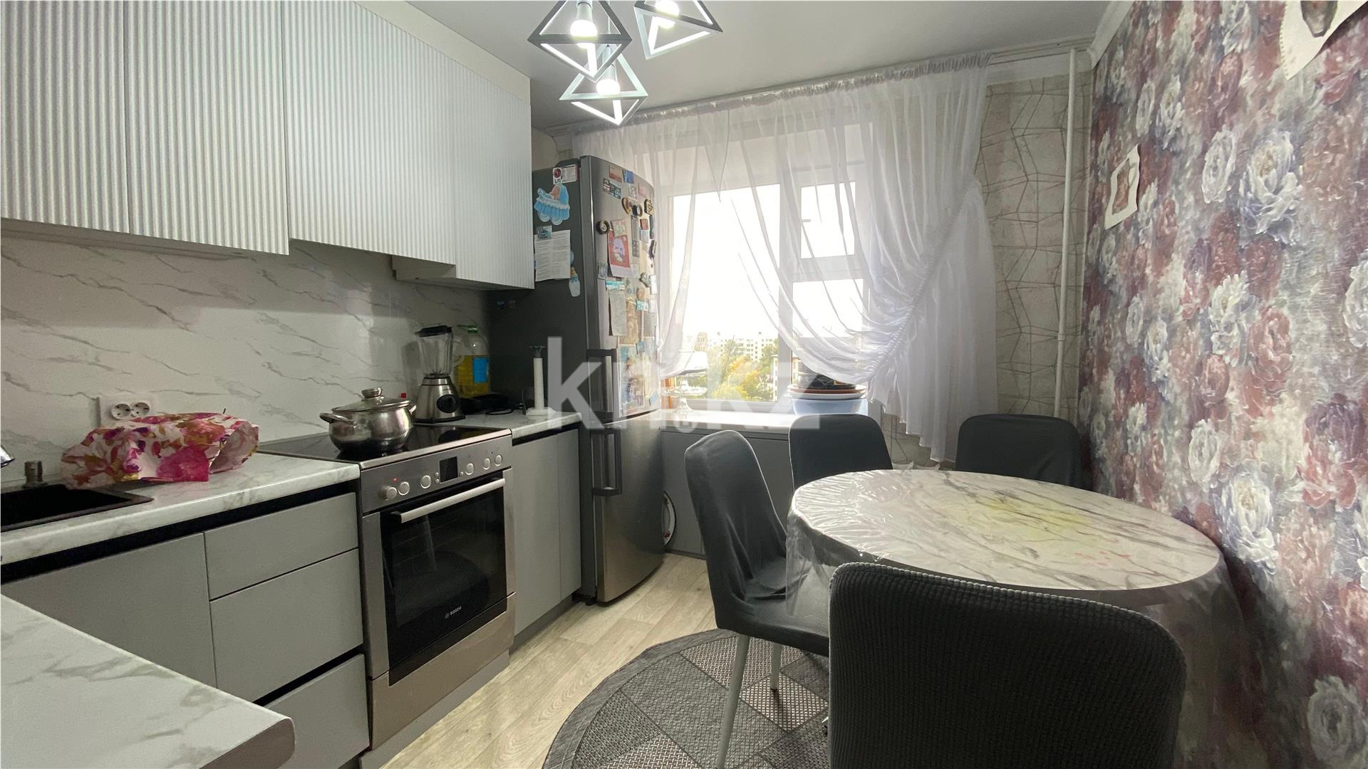 Продажа 4-комнатной квартиры, 76 м², пр. Республики в Караганде - фото 8