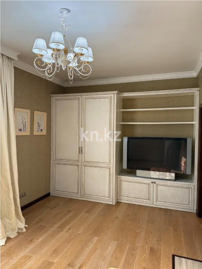Продажа 4-комнатной квартиры, 144 м², пр. Республики, дом  6/2 в Астане