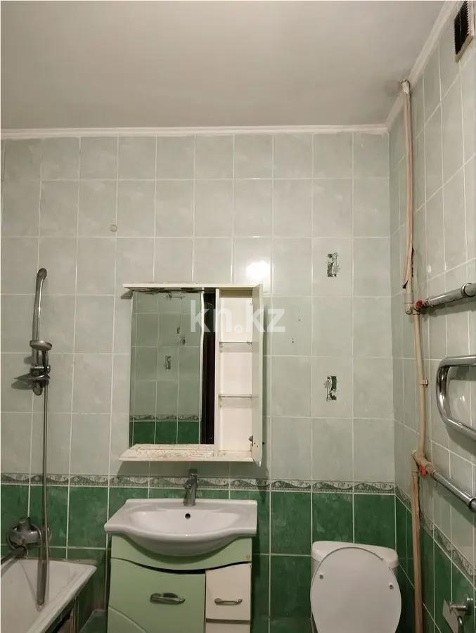 Продажа 1-комнатной квартиры, 39 м², мкр-н Аксай-1а, дом  34 в Алматы - фото 3