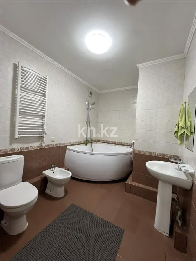 Продажа 5-комнатной квартиры, 196 м² в Астане - фото 7