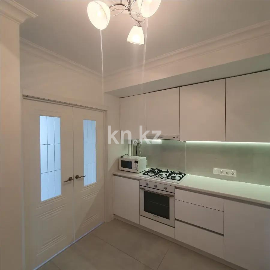 Продажа 3-комнатной квартиры, 67.4 м² в Алматы - фото 3