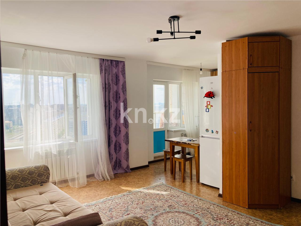 Продажа 2-комнатной квартиры, 54 м², ул. Ашимова в Караганде - фото 2