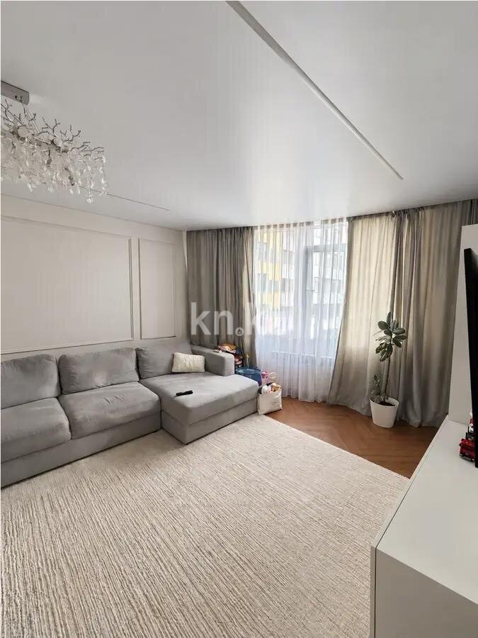 Продажа 2-комнатной квартиры, 70 м² в Алматы