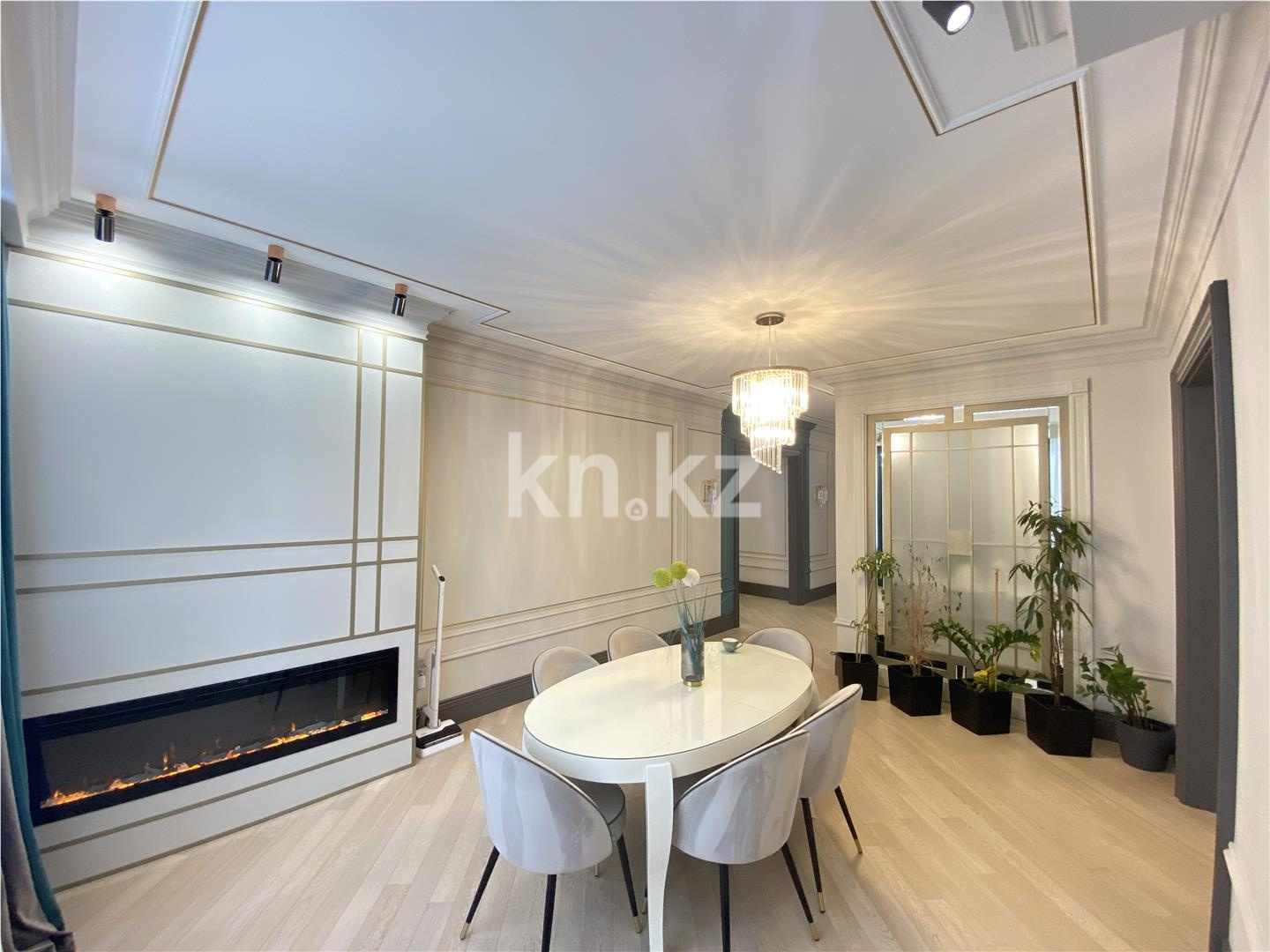 Продажа 5-комнатной квартиры, 185.9 м² в Астане - фото 4