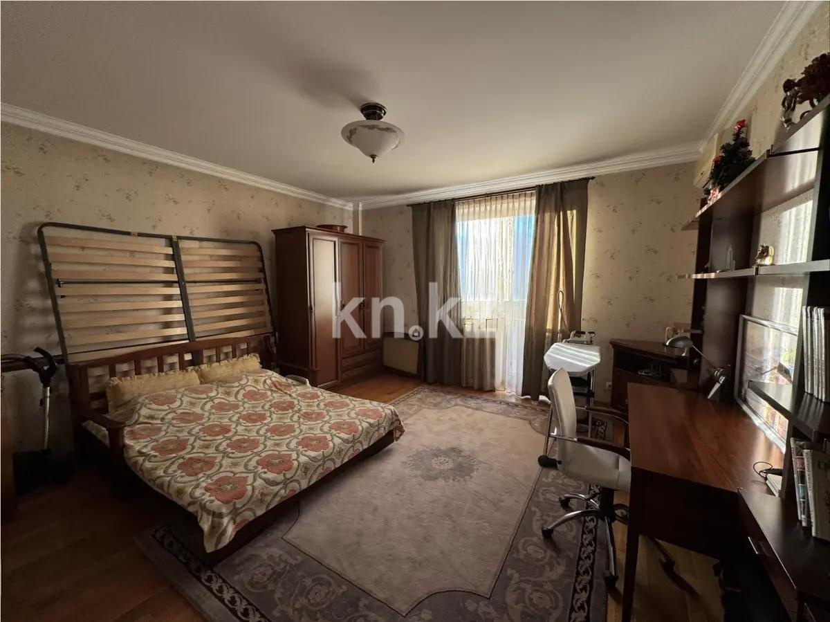 Продажа 3-комнатной квартиры, 162 м², ул. Богенбай батыра, дом  81 в Алматы - фото 3