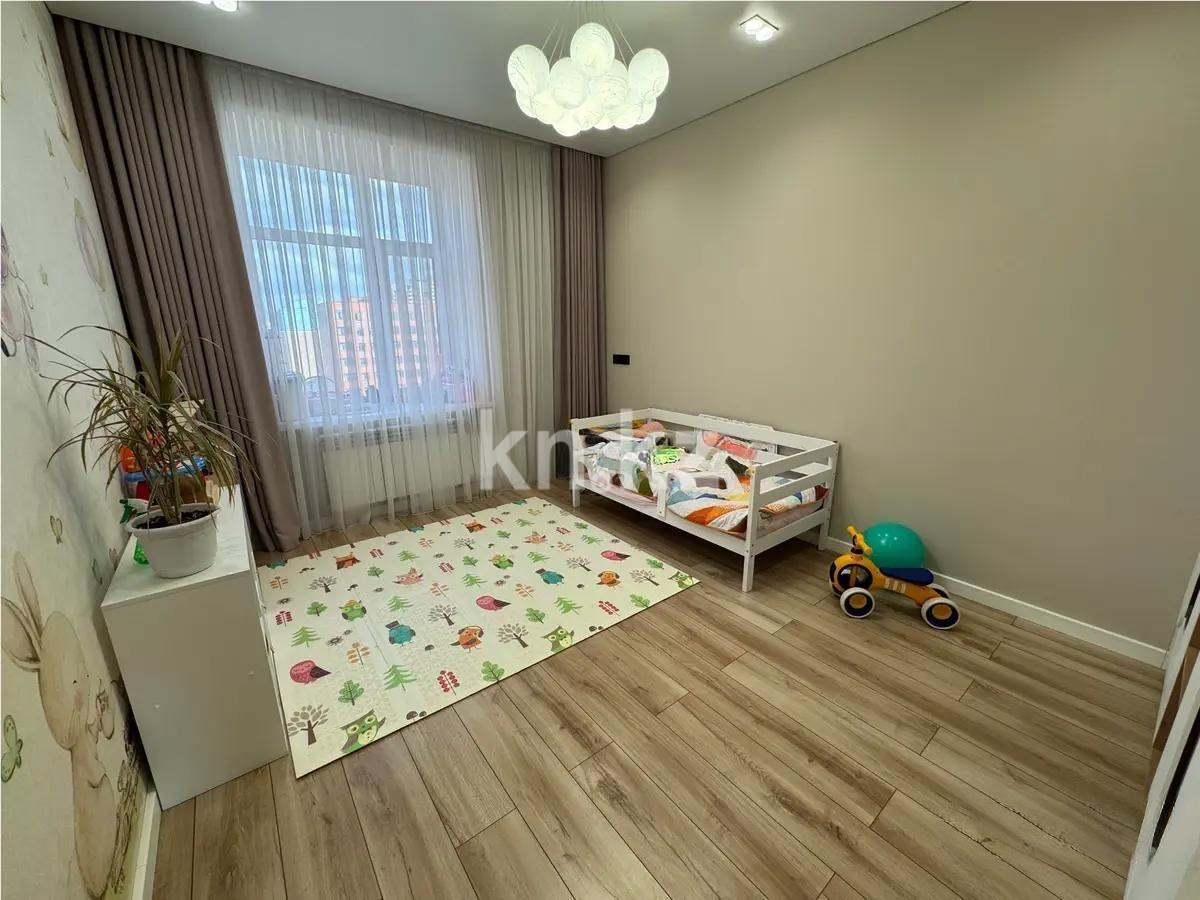 Продажа 3-комнатной квартиры, 92 м², ул. Момышулы, дом  15/2 в Караганде