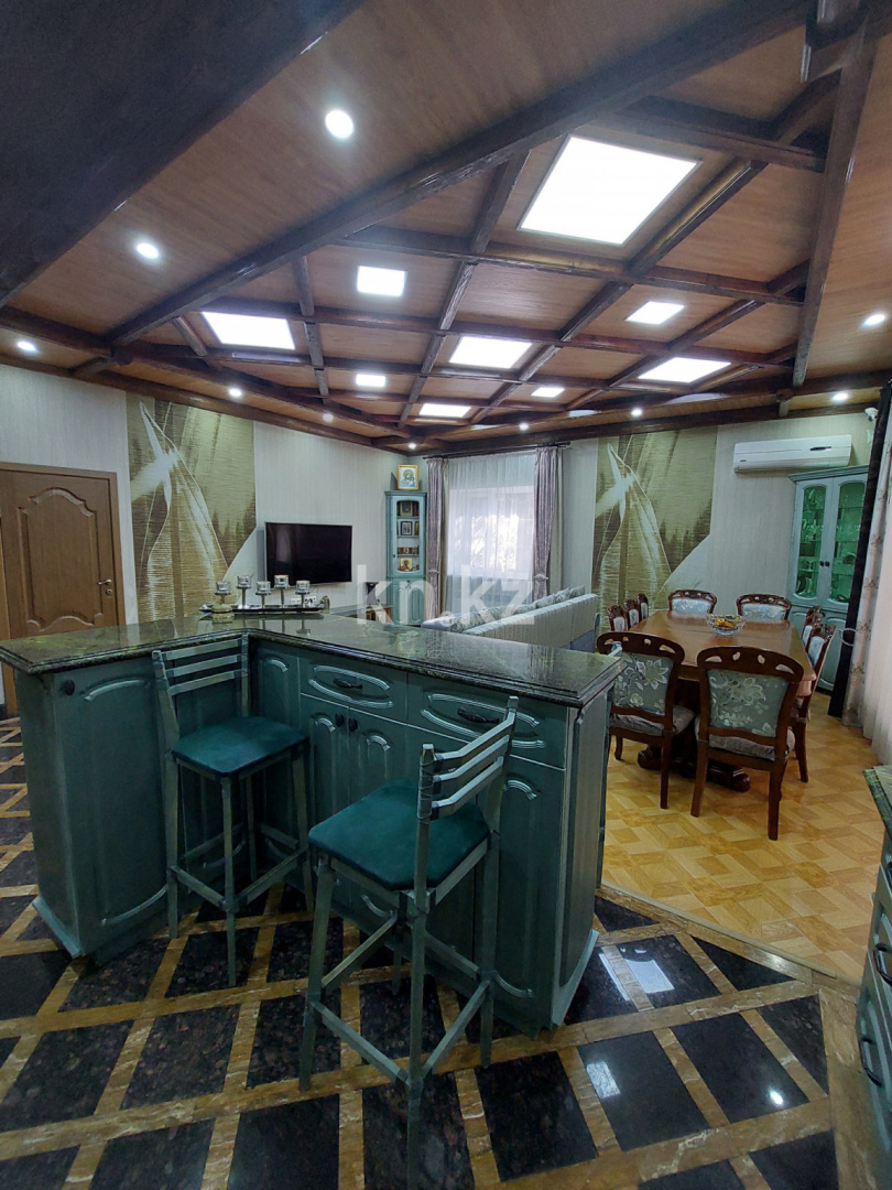 Продажа 6-комнатного дома, 384 м², ул. Каримова в Алматы - фото 11