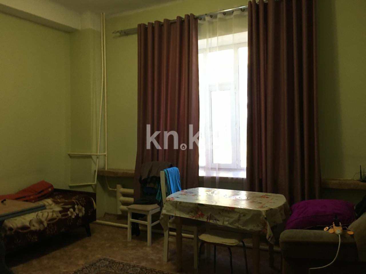 Продажа 4-комнатной квартиры, 164 м² в Караганде