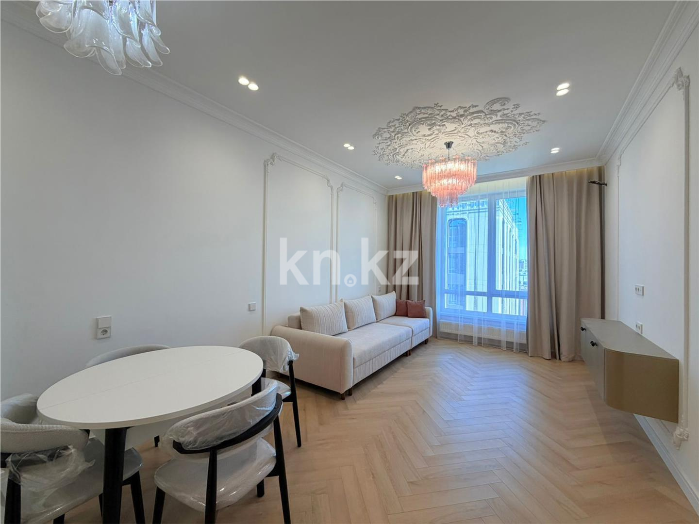 Продажа 4-комнатной квартиры, 98 м² в Астане