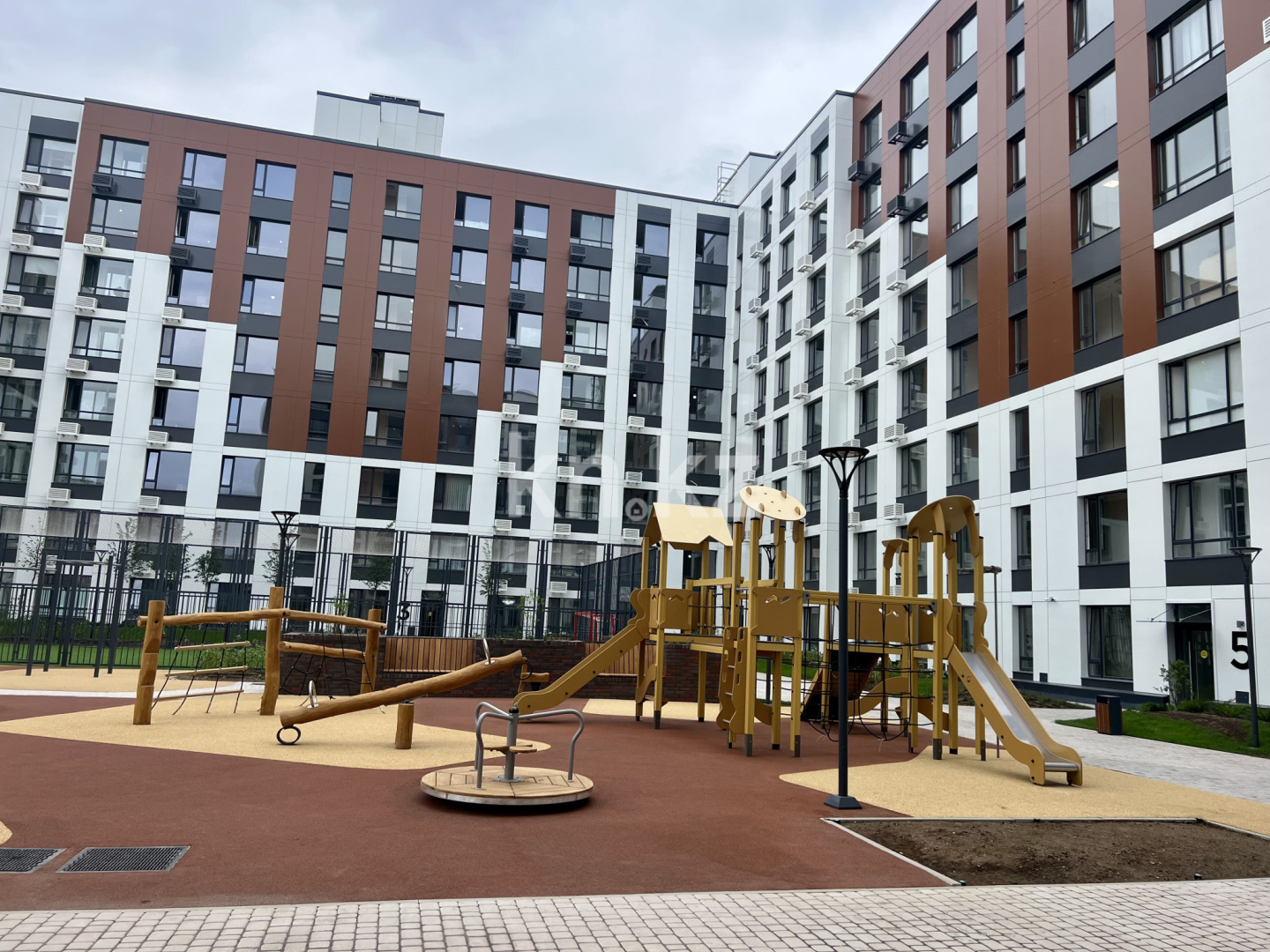 Продажа 3-комнатной квартиры, 74 м² в Астане - фото 11