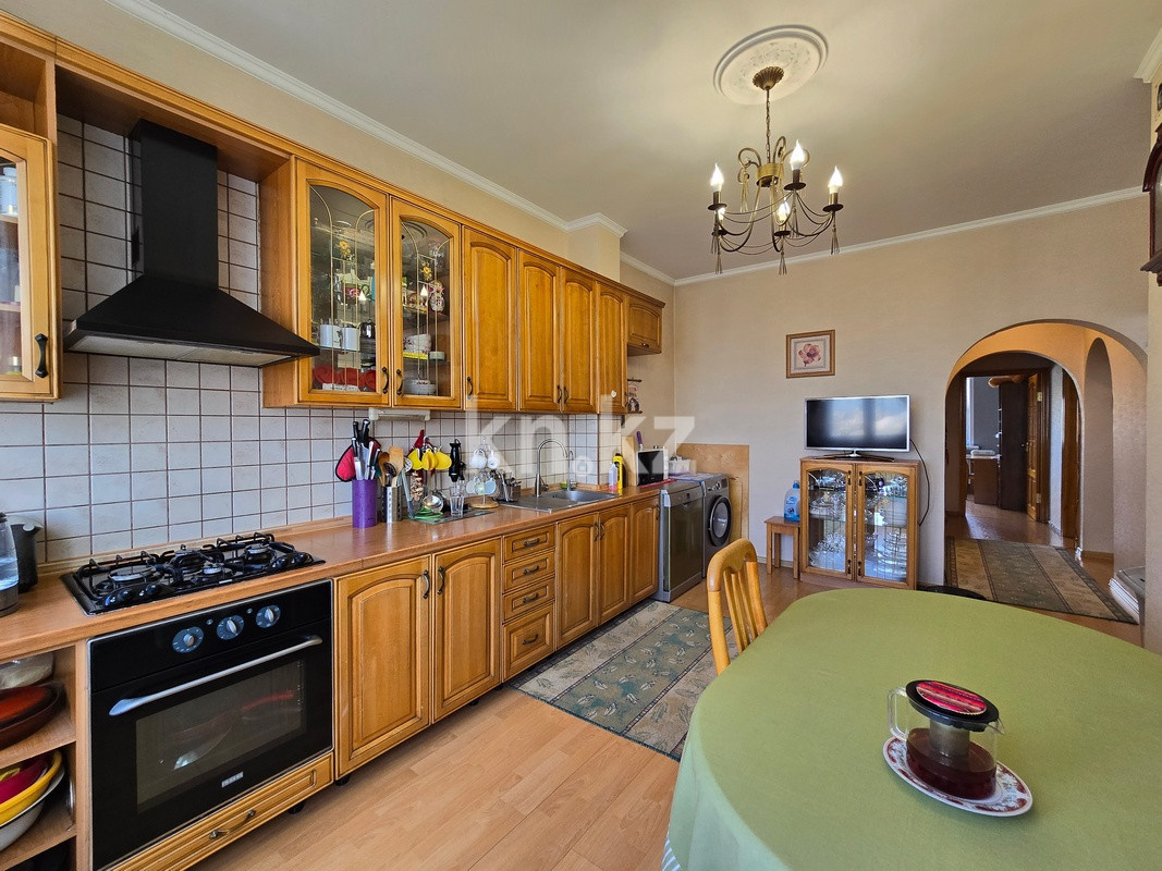 Продажа 4-комнатной квартиры, 60 м², мкр-н Орбита-2, дом  11 в Алматы - фото 3