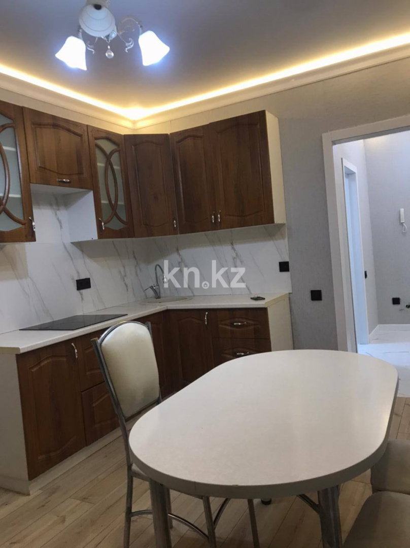 Аренда 1-комнатной квартиры, 39 м² в Астане