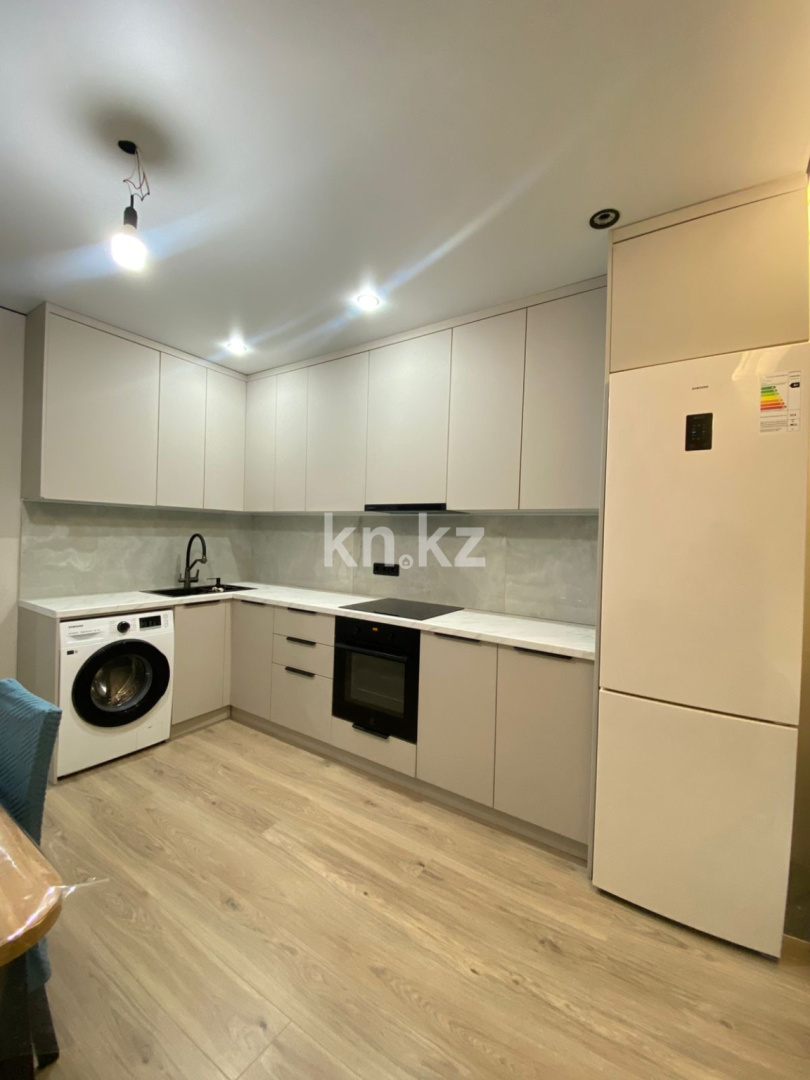 Аренда 2-комнатной квартиры, 58 м², ул. Нажимеденова, дом  15 в Астане