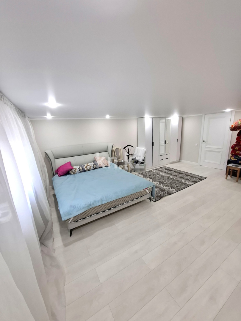 Продажа 5-комнатной квартиры, 160 м², мкр. Аксай-1а в Алматы - фото 7