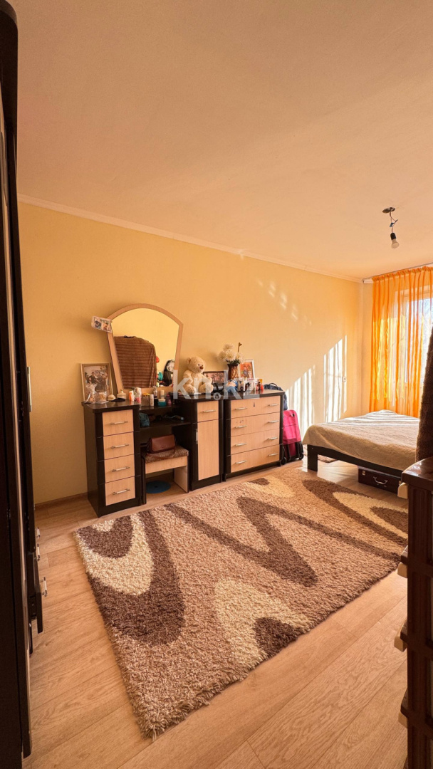 Продажа 4-комнатной квартиры, 76.2 м², Самал, дом  16 в Таразе - фото 4