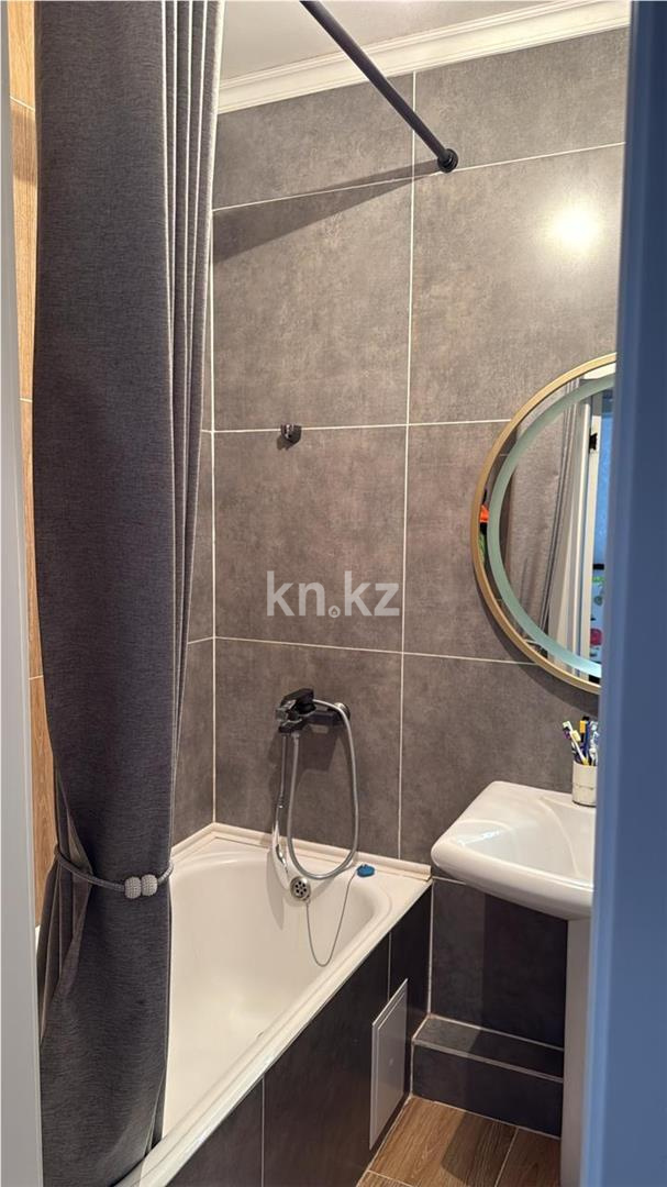 Продажа 2-комнатной квартиры, 65.5 м², пр. Тауелсыздык в Астане - фото 5