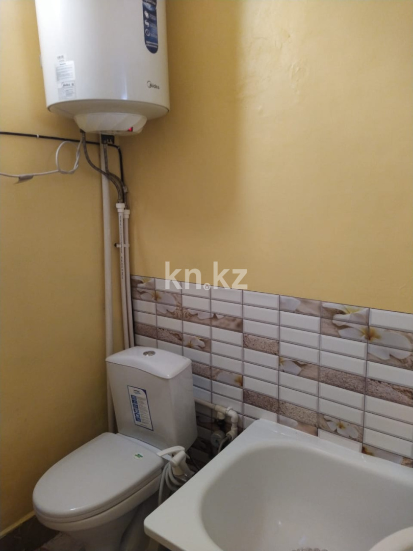 Продажа 3-комнатной квартиры, 42 м², ул. Зелинского, дом  28/1 в Караганде - фото 10