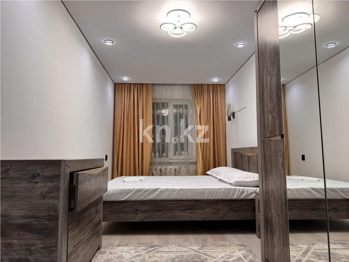 Продажа 3-комнатной квартиры, 59 м², ул. Кунаева, дом  15 в Алматы - фото 2