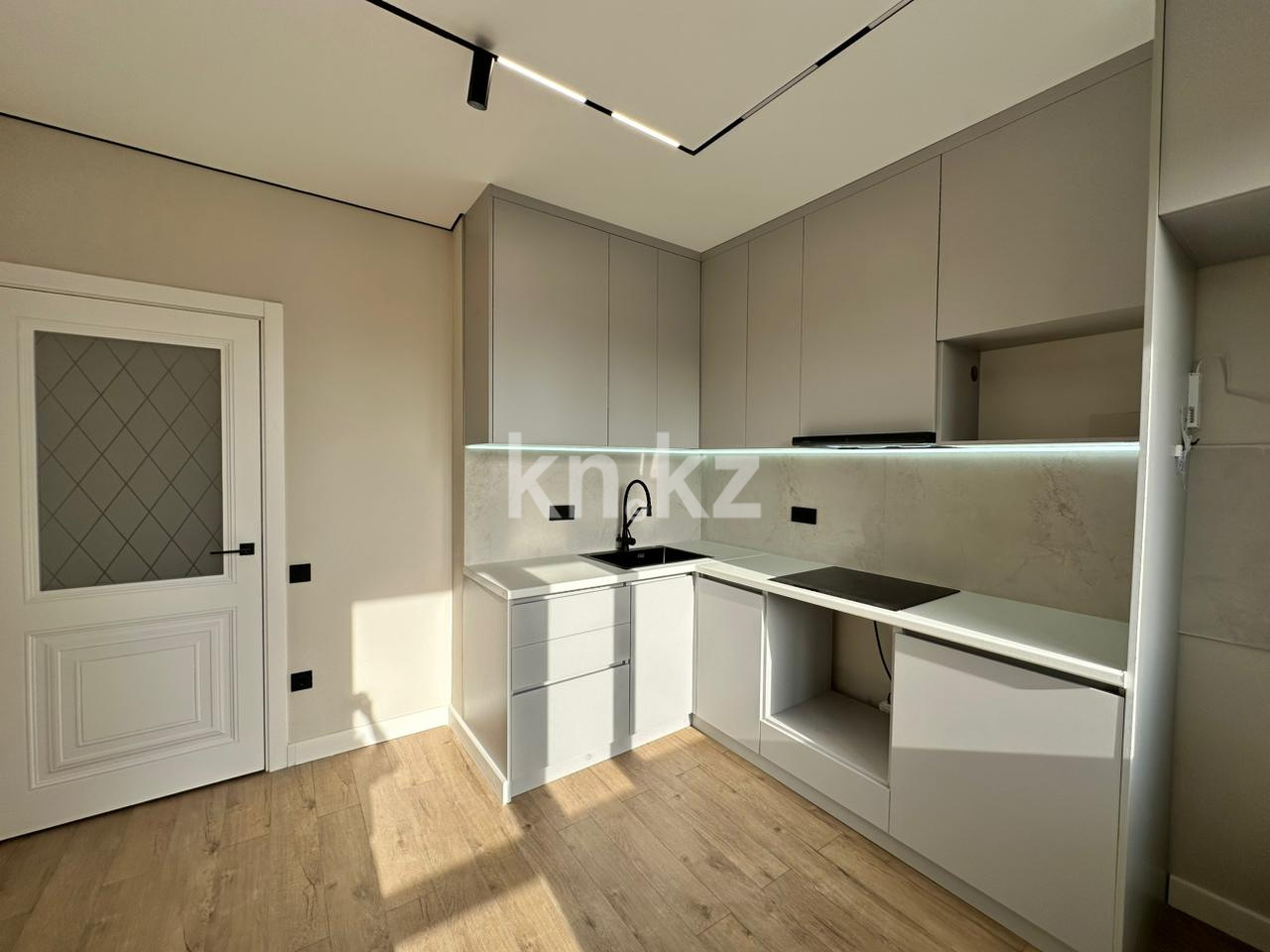 Продажа 2-комнатной квартиры, 68 м² в Алматы - фото 3
