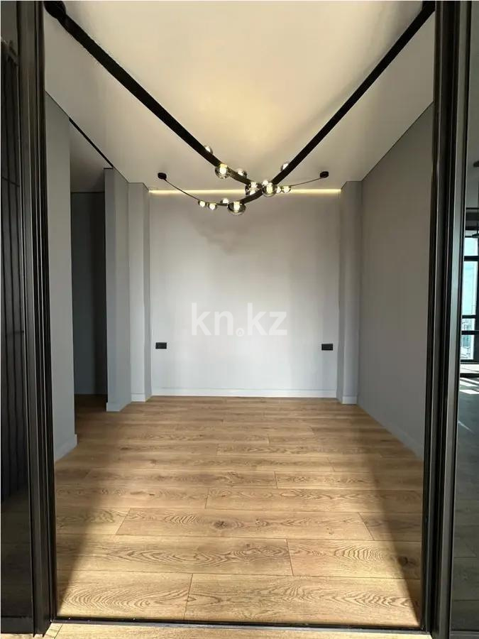 Продажа 3-комнатной квартиры, 60 м², ул. Букетова, дом  3/2 в Караганде - фото 2